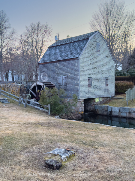 1_403-Cape-Cod-Sandwhich-Dexters-Grist-Mill