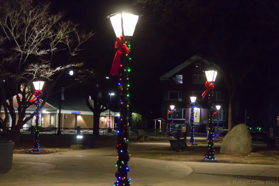062-Foxboro-Christmas-Colorful-Lights-On-Lampposts