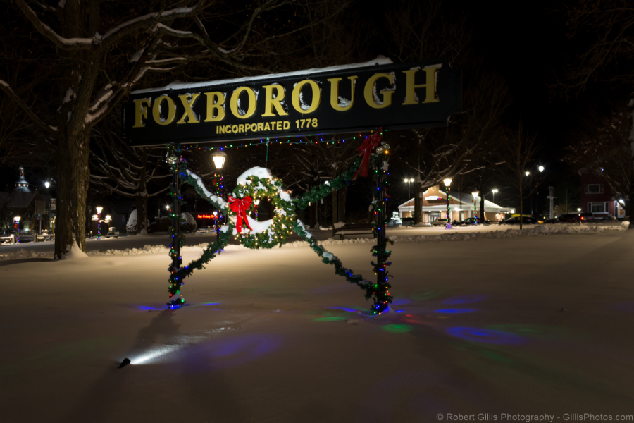 070-Foxboro-Christmas-Town-Sign-Night-with-Snow
