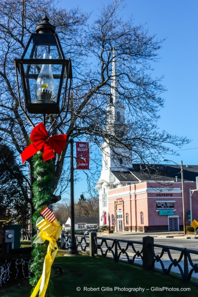 24 Foxboro Christmas - Festive Lamppost, Orpheum and Bethany Church