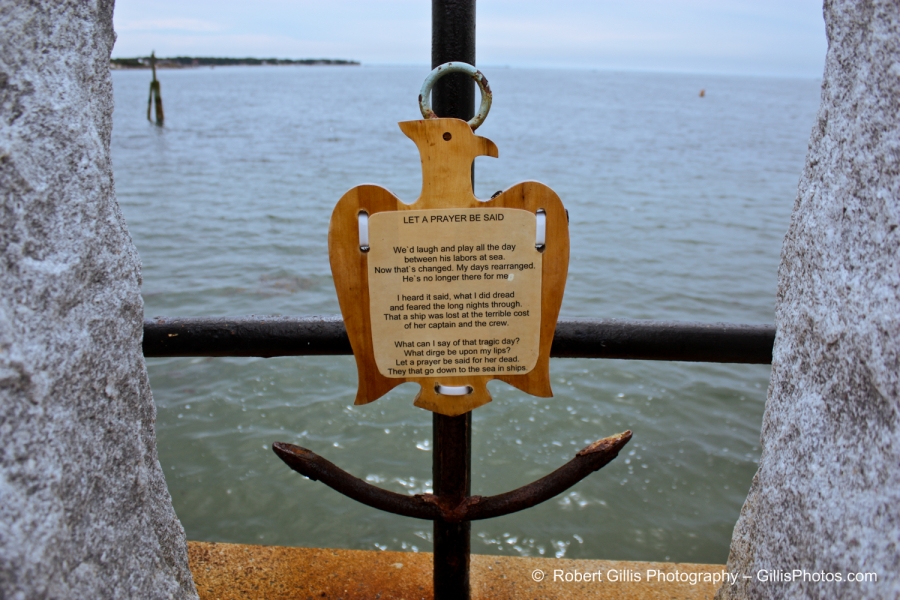02 Gloucester - Fishermens Memorial - Prayer