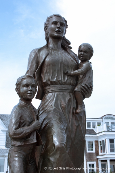 25 Gloucester - Fishermens Wives Memorial