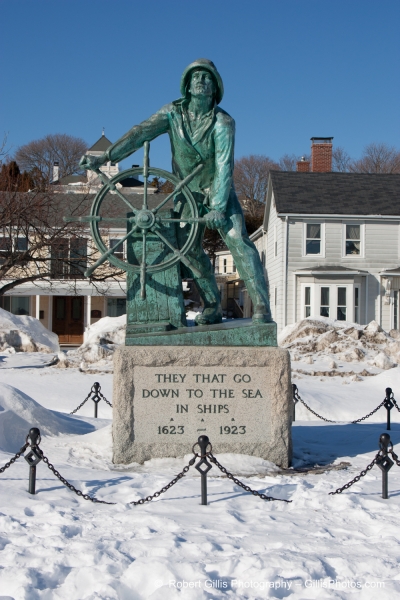 40 Gloucester - Fishermens Memorial - Winter Snow