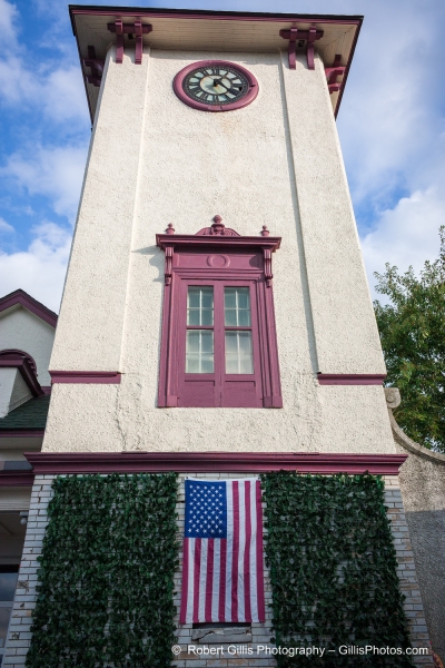 44 Hull - Flag on Clock Tower