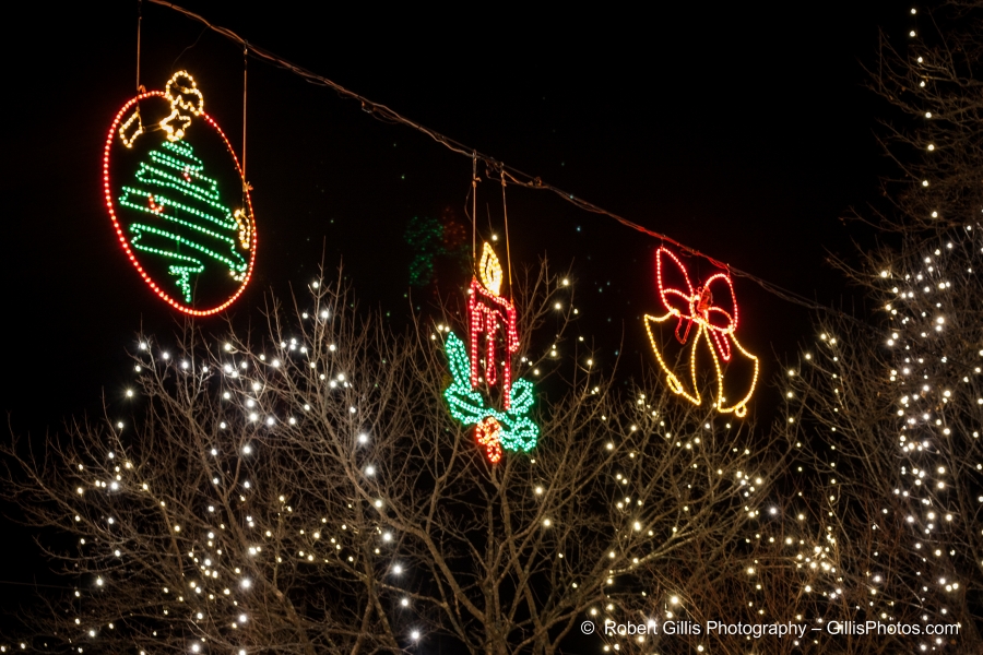 02 Medfield - Christmas Lights in Baxter Park