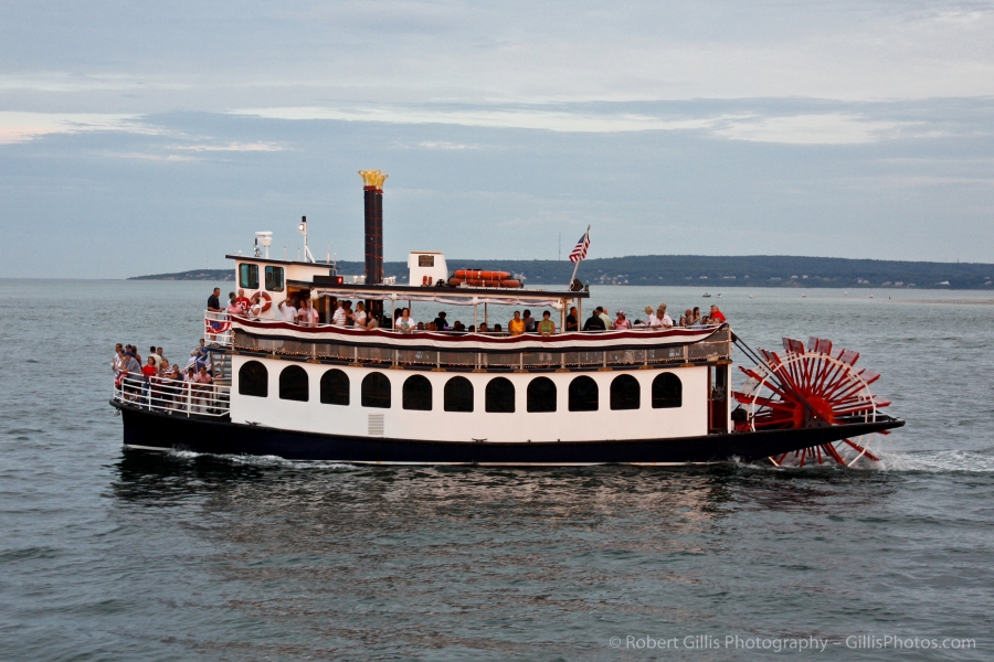 05 Plymouth - Paddle Boat