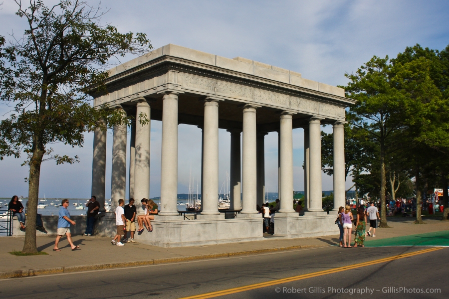24 Plymouth Rock Portico