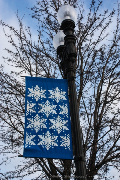 08 Quincy Christmas - Snowflakes Banner  - Blue
