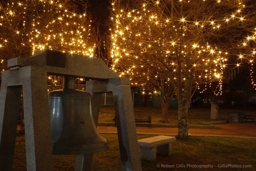 12 Quincy Christmas Lights and Bell