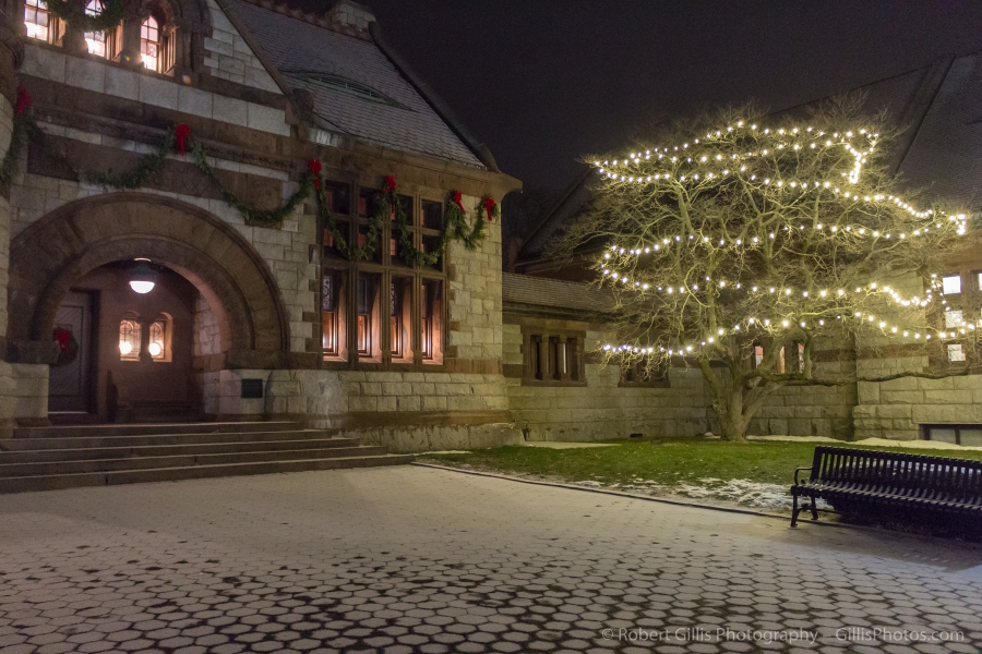 18 Quincy Christmas Lights At Quincy Center Thomas Crane Library