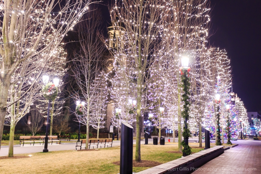 36 Quincy Christmas - Hancock - Adams Common