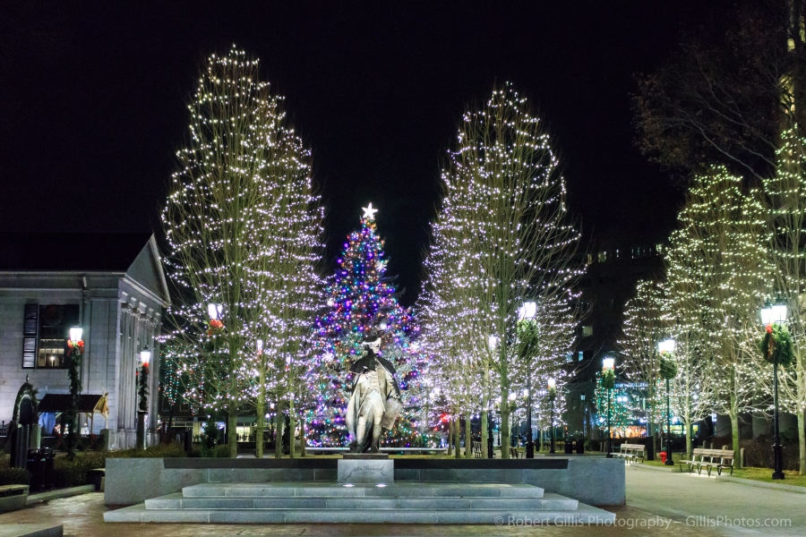 37 Quincy Christmas - Hancock - Adams Common
