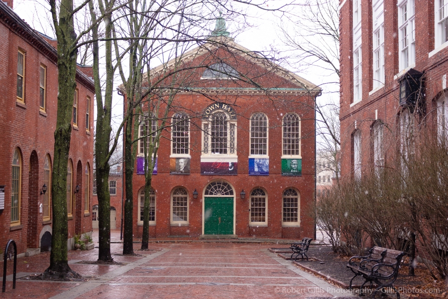 05 Salem Christmas - Derby Square Town Hall In Winter