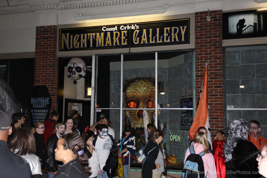 029 Halloween Night In Salem 2009