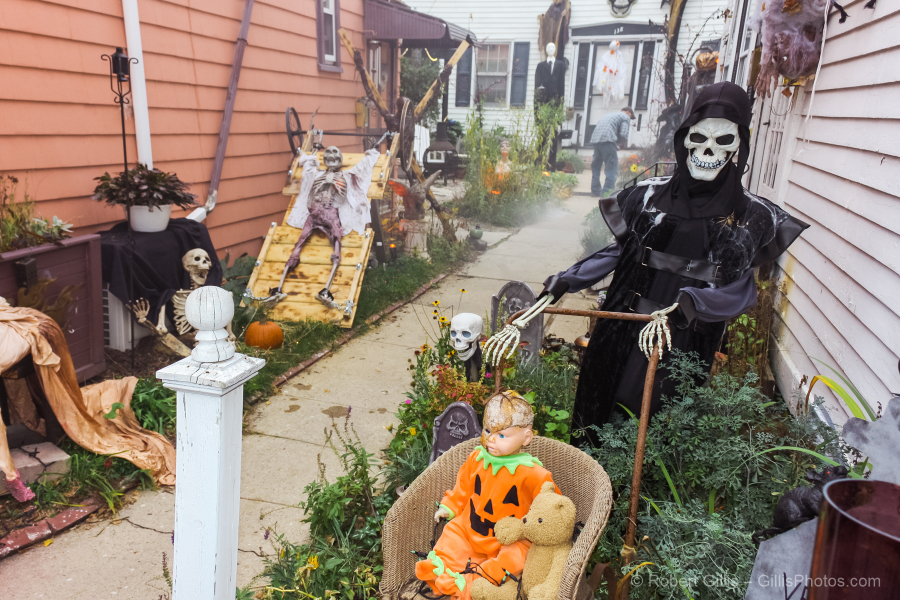 041 Halloween Night In Salem 2014