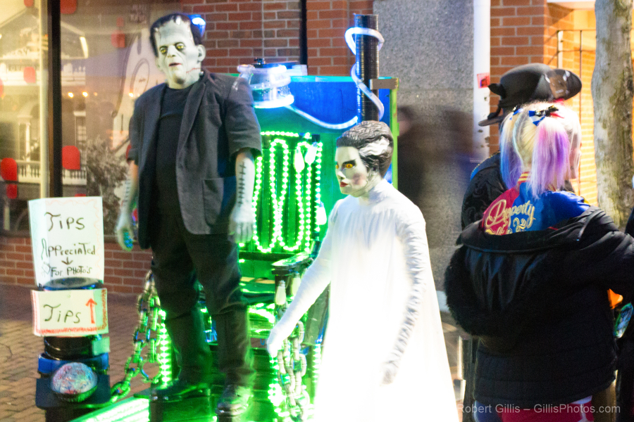 061 Halloween Night In Salem 2016