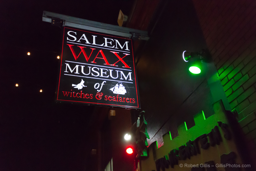 085 Halloween Night In Salem 2019