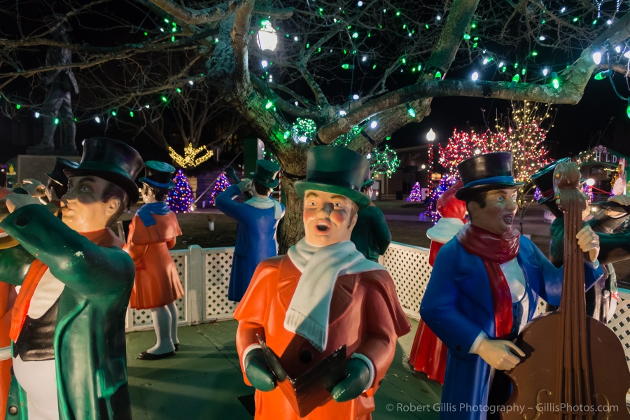 07 Taunton - Christmas Display on Taunton Green - carols
