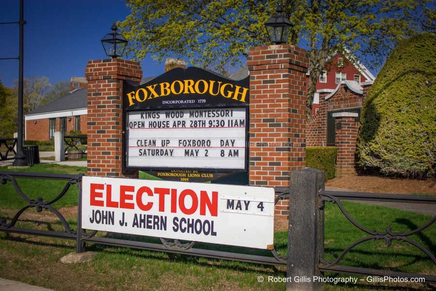 59 Foxboro Common - Common Sign and Voting Sign