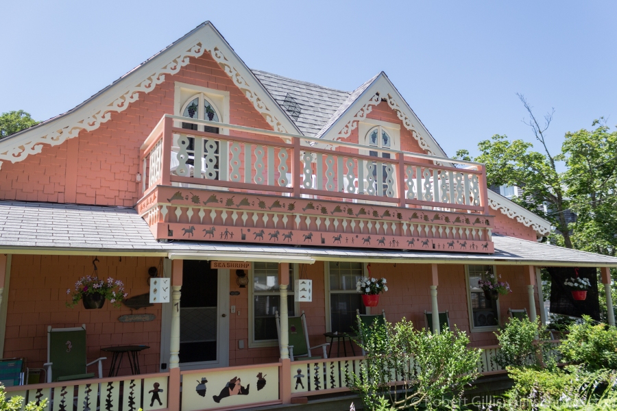 23-Marthas-Vineyard-Oak-Bluffs-Gingerbread-House