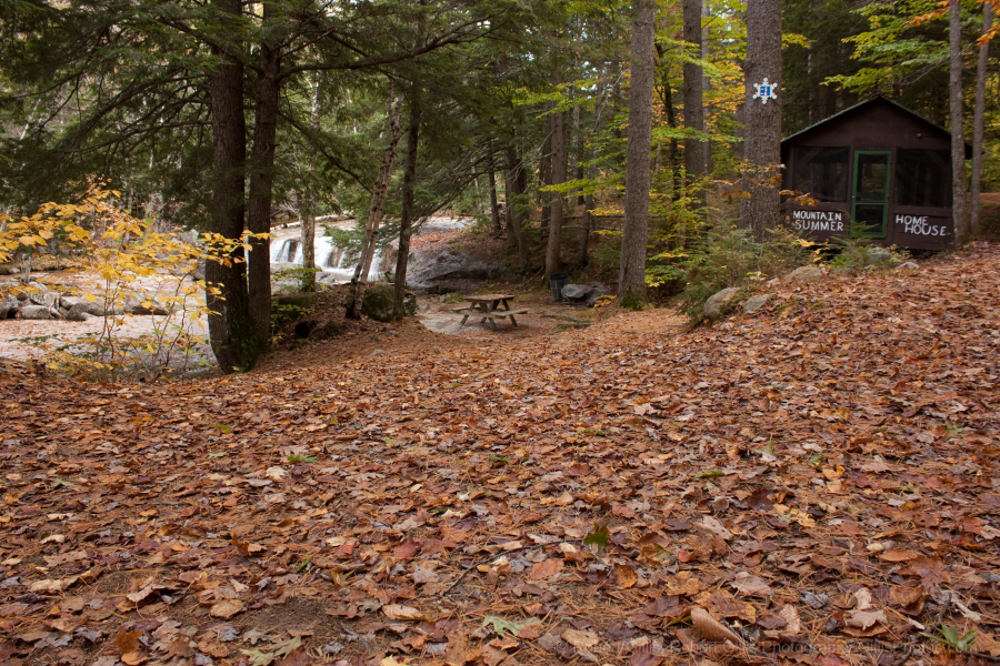 32-Bartlett-Mountain-Home-Summer-House-in-Autumn