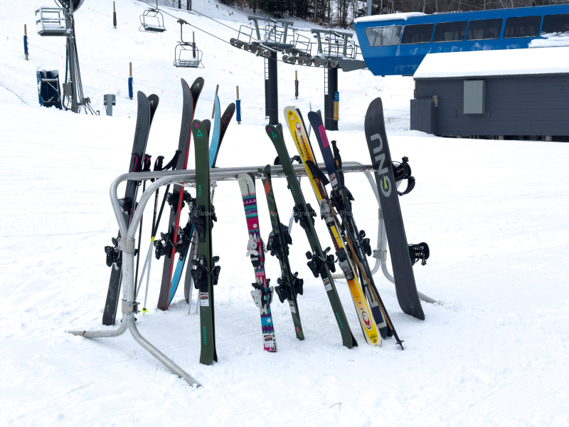 65-Bartlett-Attitash-Mountain-Skis