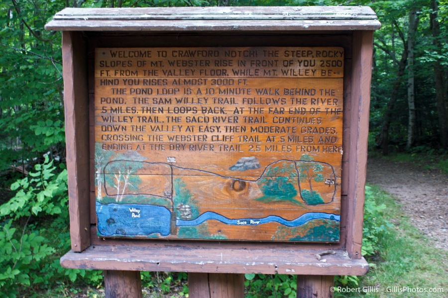 39 Crawford Notch - Paths sign
