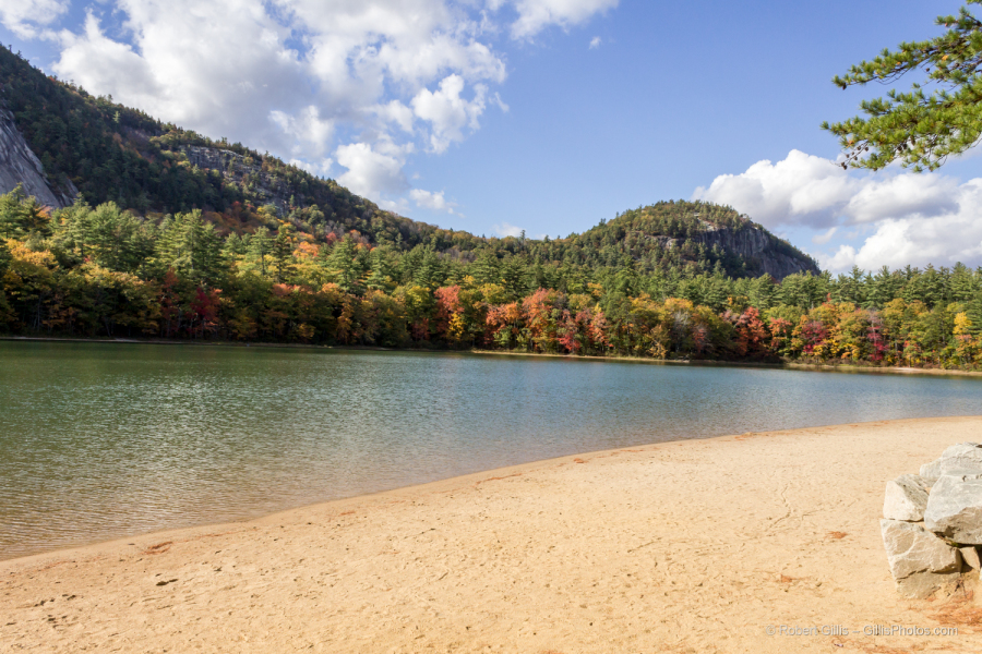 23-Echo-Lake-White-Horse-Ledge-and-Cathedral-Ledge-In-Autumn