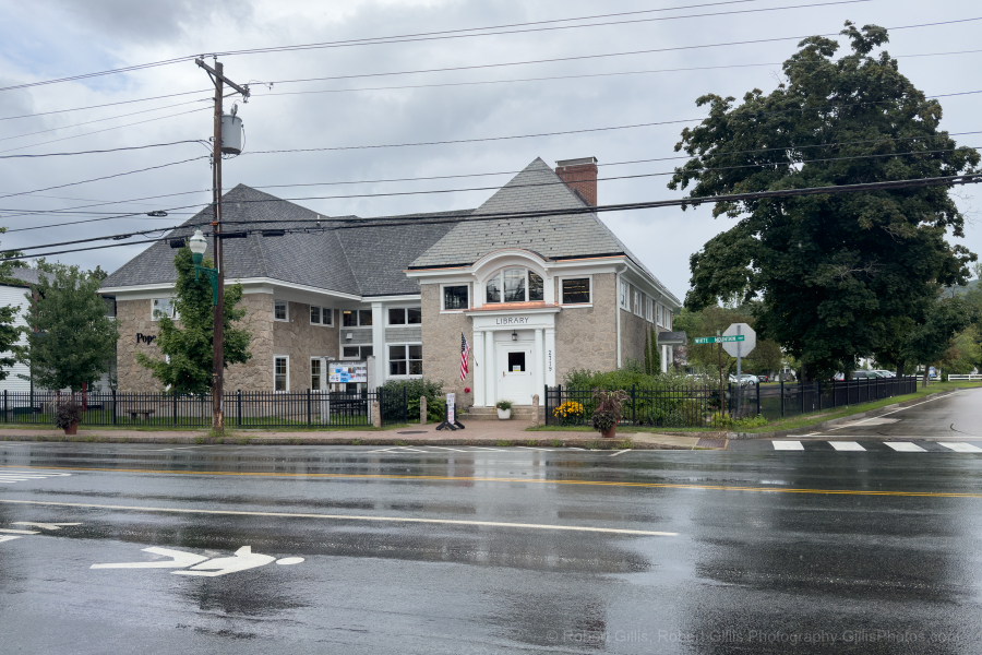 044-North-Conway-Library-On-a-Rainy-Day