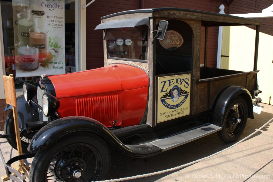 022-North-Conway-Landmarks-Zebs-Truck