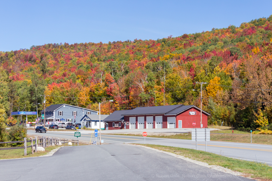 201-Autumn-Colors-along-Route-3-North-Near-Twin-Mountain