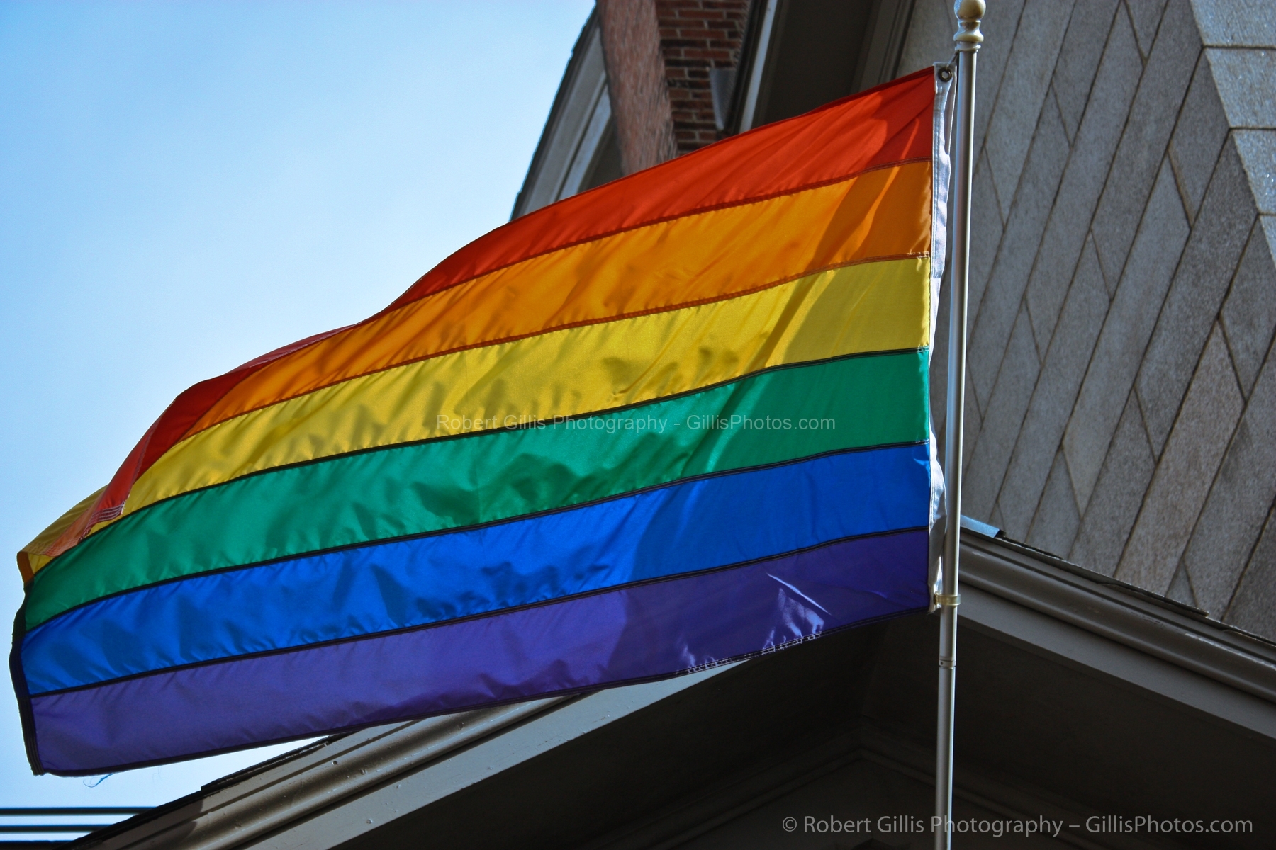 01 Quincy - United First Church Unitarian - Rainbow Flag