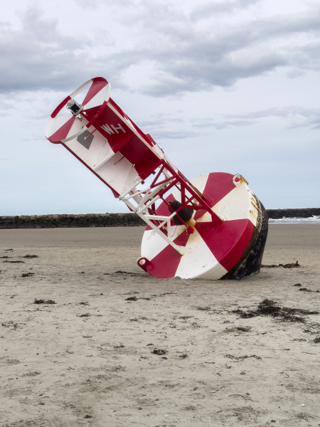 101-Wells-Beach-2024-Beached-Coast-Guard-Buoy