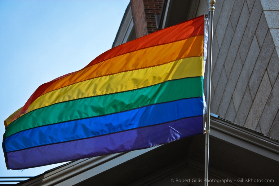 01 Quincy - United First Church Unitarian - Rainbow Flag