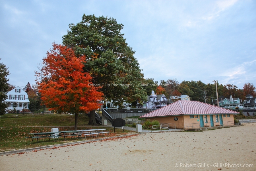 01-Weirs-Beach-Foliage