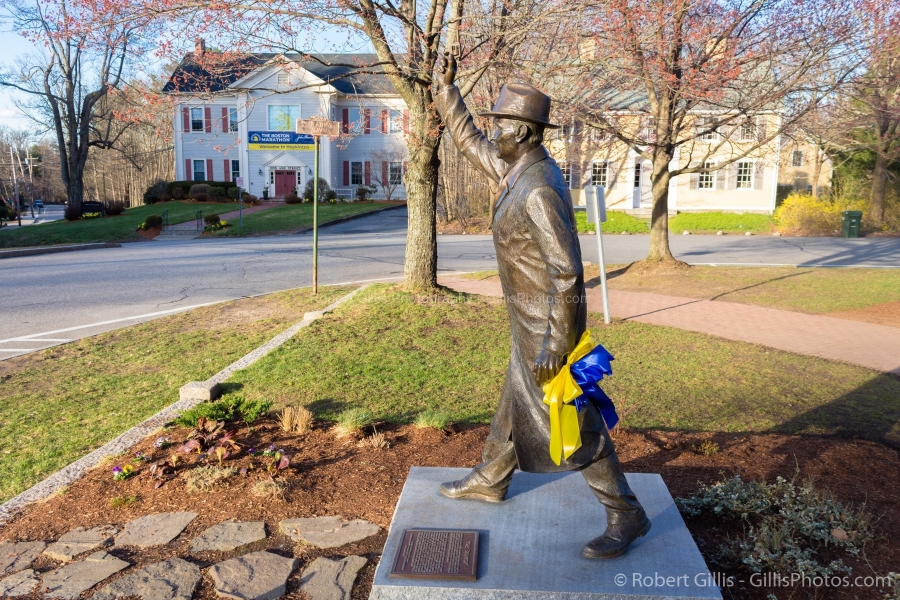 12-Hopkinton-Boston-Marathon-Start-Line