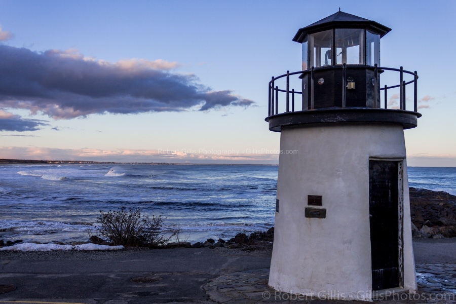 49-Ogunquit-Marginal-Way-Lobster-Point-Lighthouse